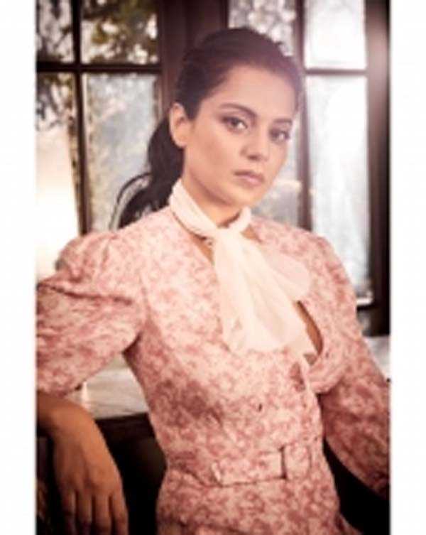 अयोध्या के संतों ने किया कंगना का समर्थन